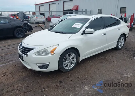 2015 Nissan Altima 2.5/S/Sv/Sl z USA, uszkodzony, nr VIN 1N4AL3AP9FC139212